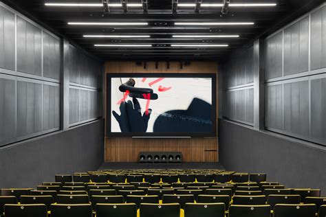 fondazione prada film scimmia|CINEMA GODARD .